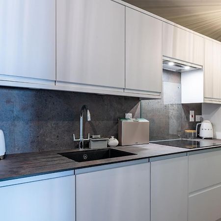 Large Stylish Studio In The Heart Of The City Bath Kültér fotó