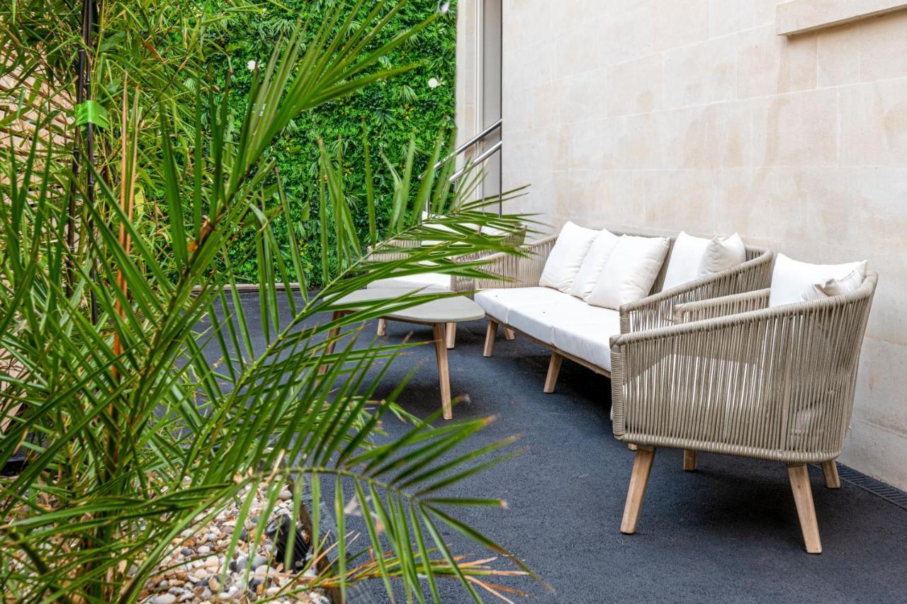 Large Stylish Studio In The Heart Of The City Bath Kültér fotó